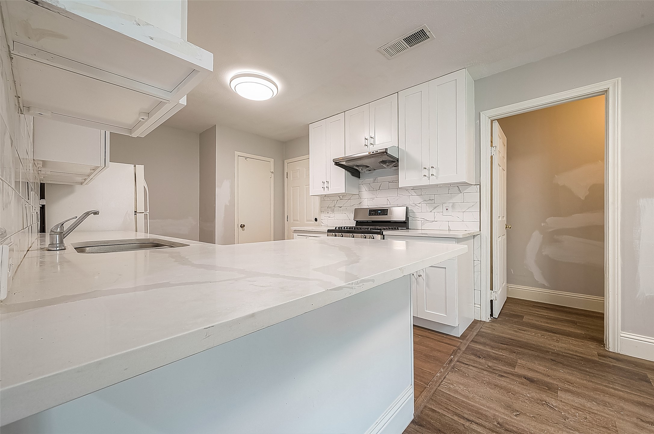 1327 Kelving Way , Wharton, TX, 77488 | 49161839 | Realty Texas LLC