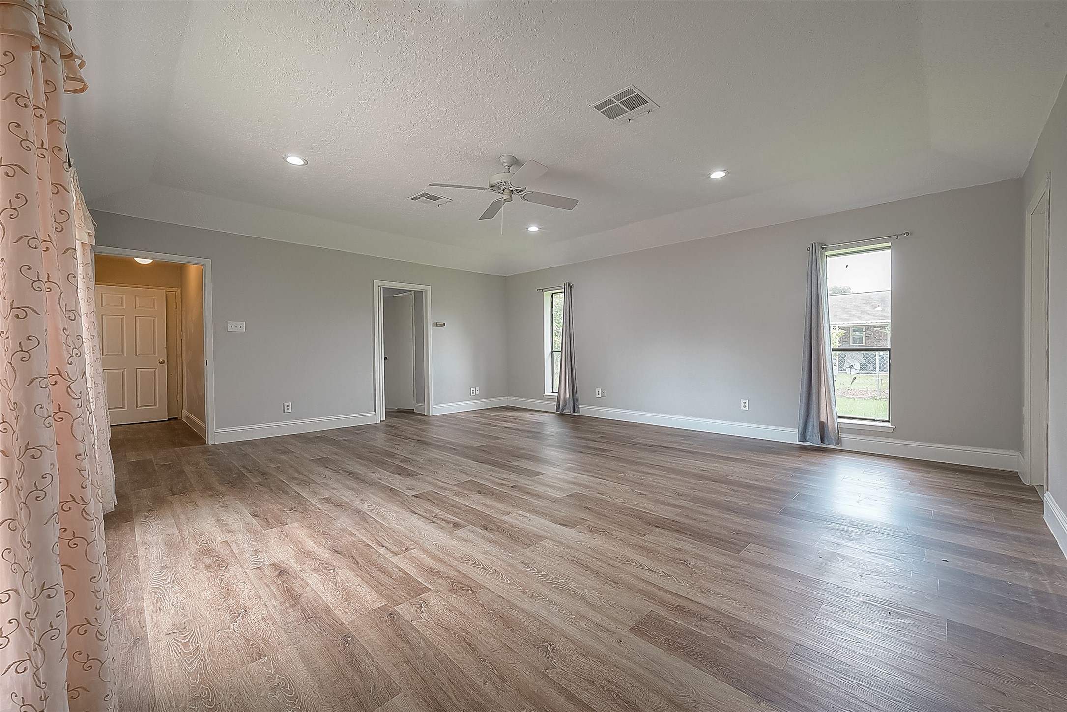 1327 Kelving Way , Wharton, TX, 77488 | 49161839 | Realty Texas LLC