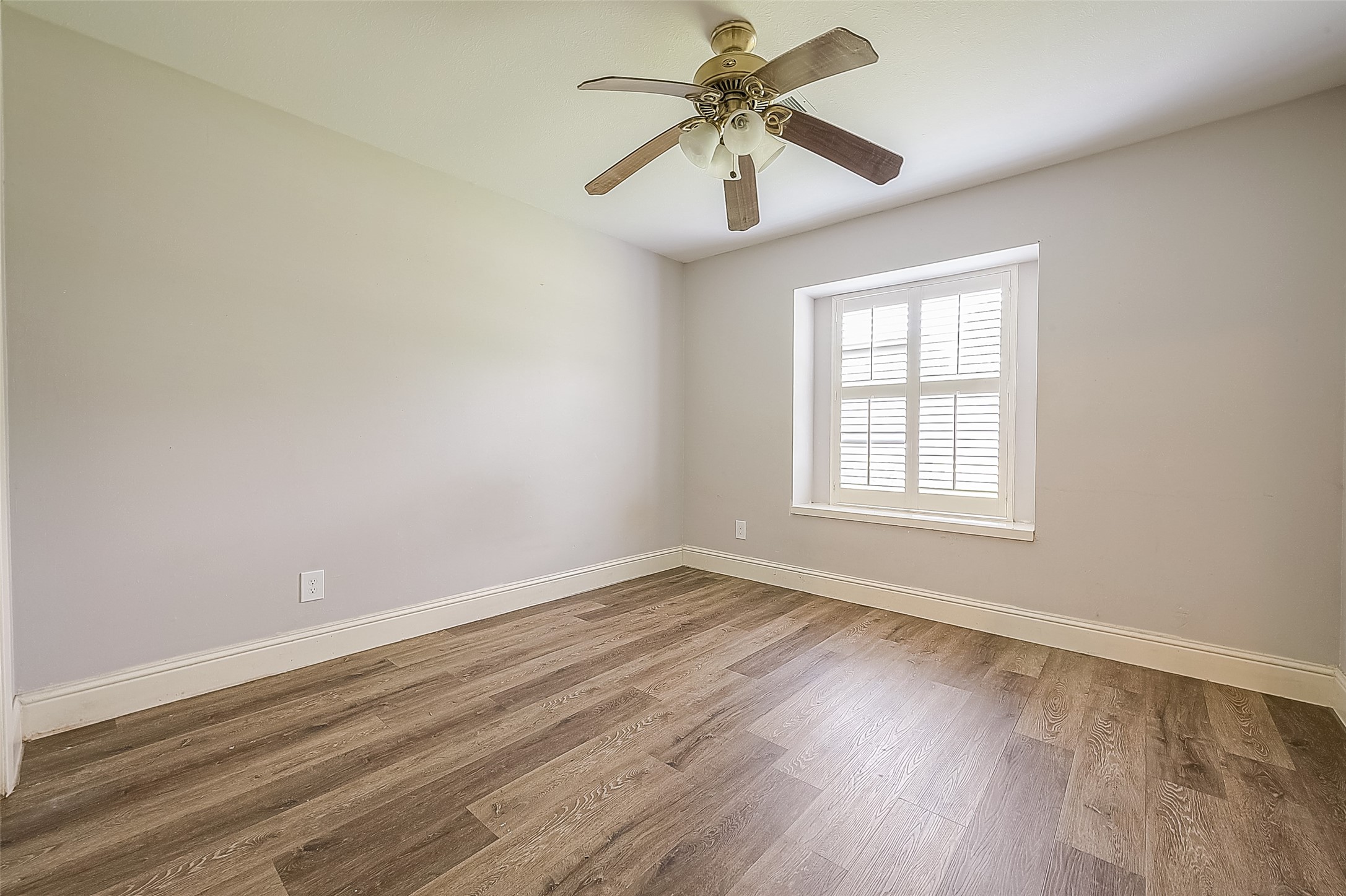 1327 Kelving Way , Wharton, TX, 77488 | 49161839 | Realty Texas LLC