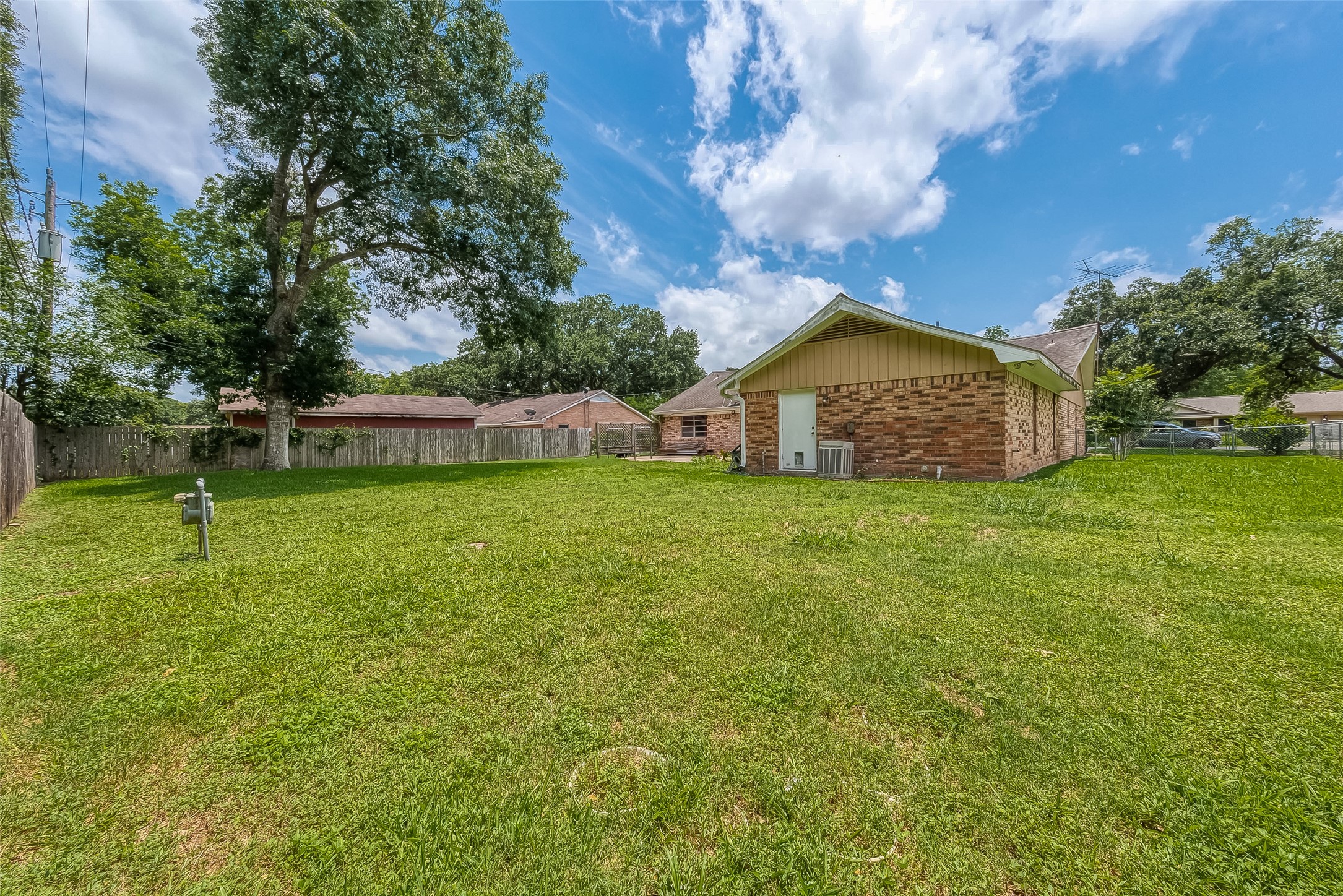 1327 Kelving Way , Wharton, TX, 77488 | 49161839 | Realty Texas LLC