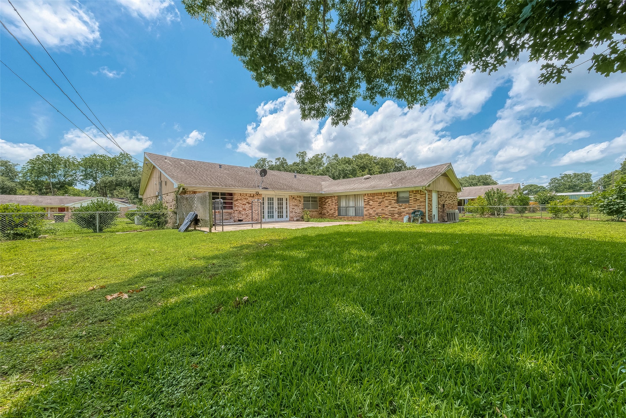 1327 Kelving Way , Wharton, TX, 77488 | 49161839 | Realty Texas LLC