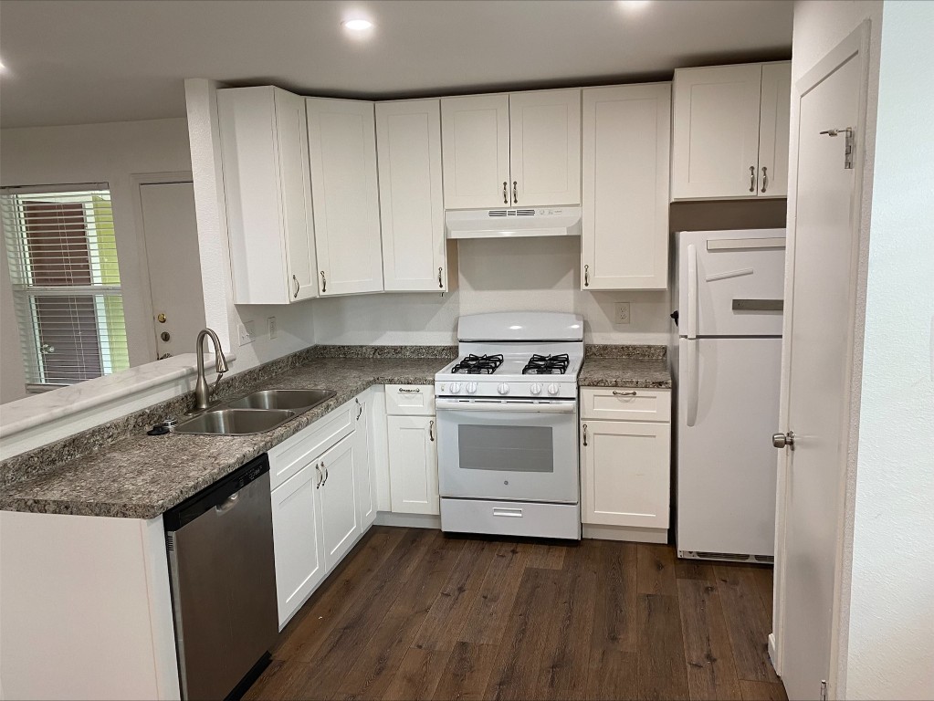 2200 Leah Cove C