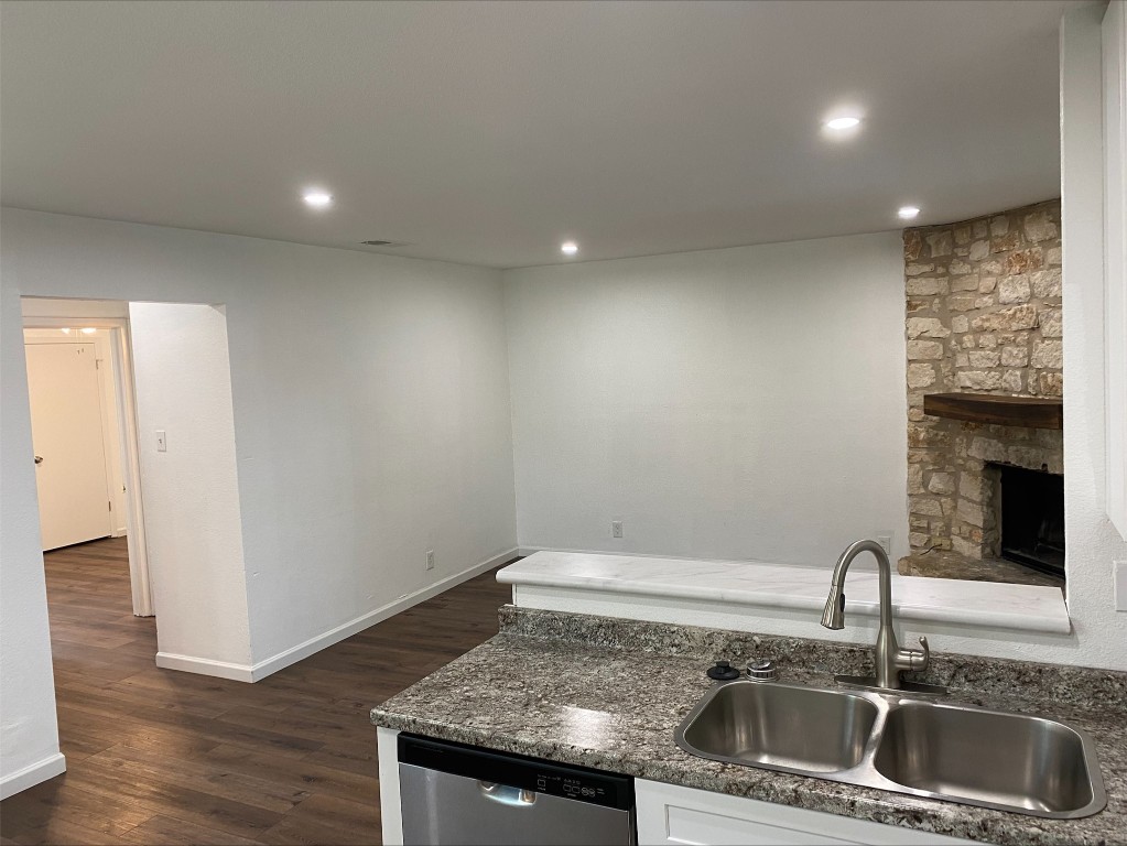 2200 Leah Cove C