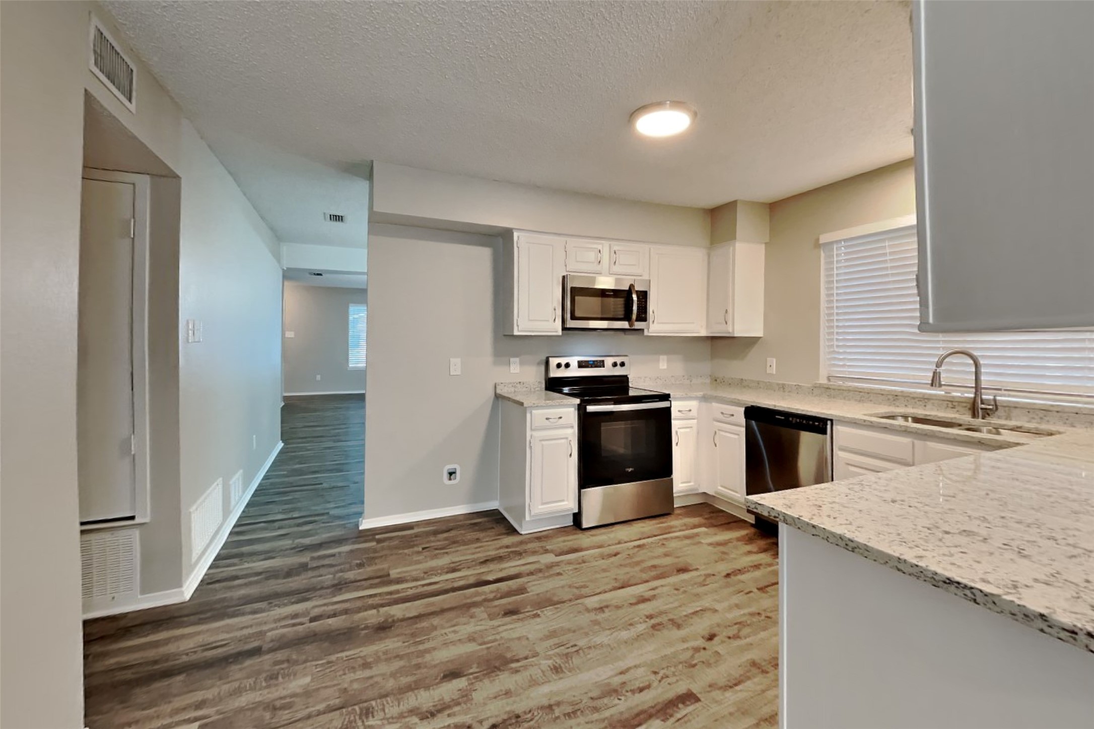 2920 Oakridge Drive , Bedford, TX, 76021 | 20631966 | Realty Texas LLC