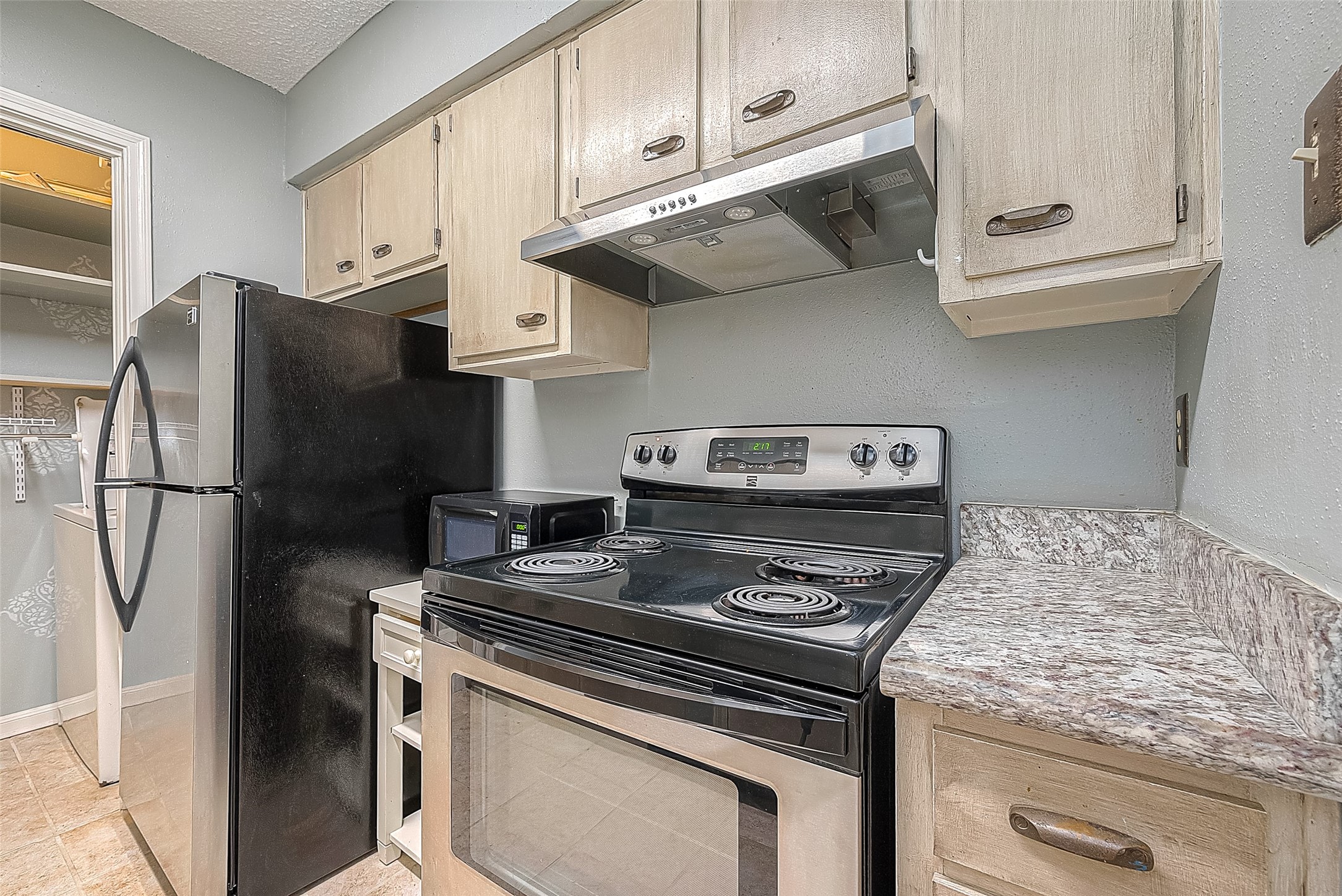 700 Thicket Lane 106 , Houston, TX, 77079 | 71976387 | Realty Texas LLC