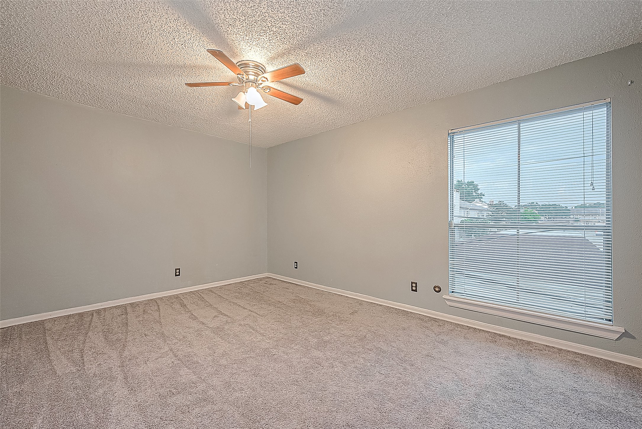 700 Thicket Lane 106 , Houston, TX, 77079 | 71976387 | Realty Texas LLC