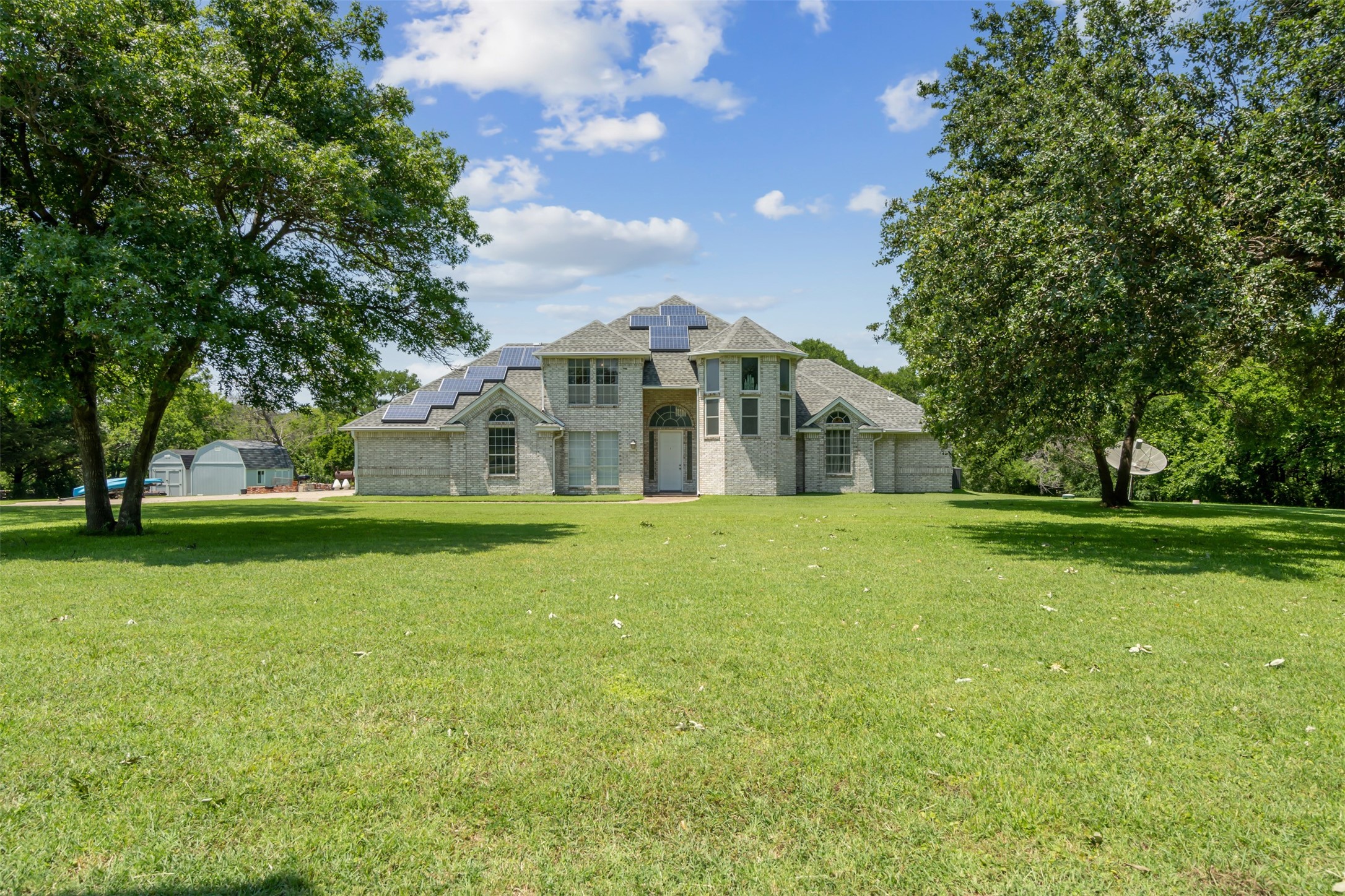 202 Cedar Drive , Grand Prairie, TX, 75052 | 20630702 | Realty Texas LLC