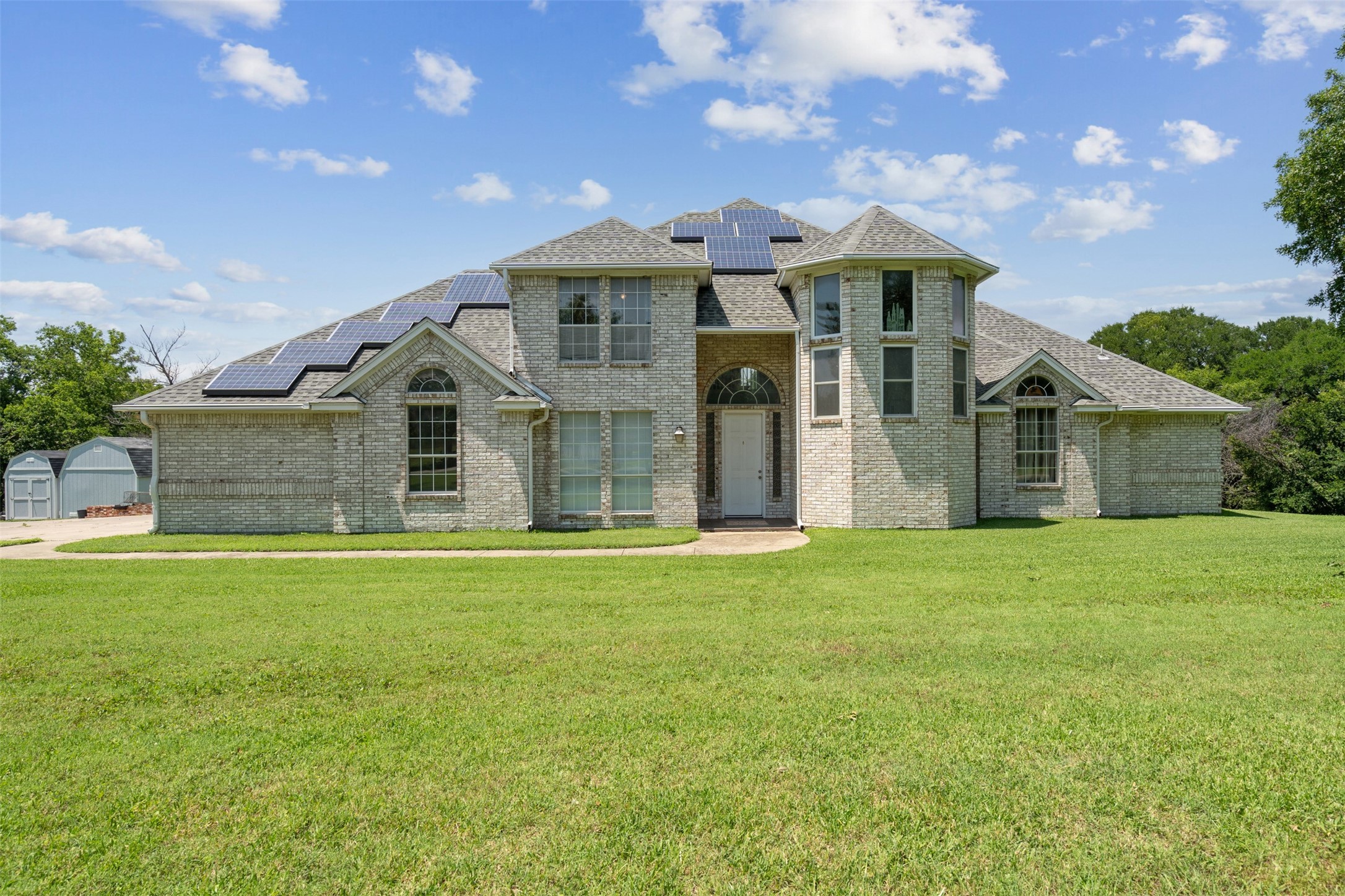 202 Cedar Drive , Grand Prairie, TX, 75052 | 20630702 | Realty Texas LLC