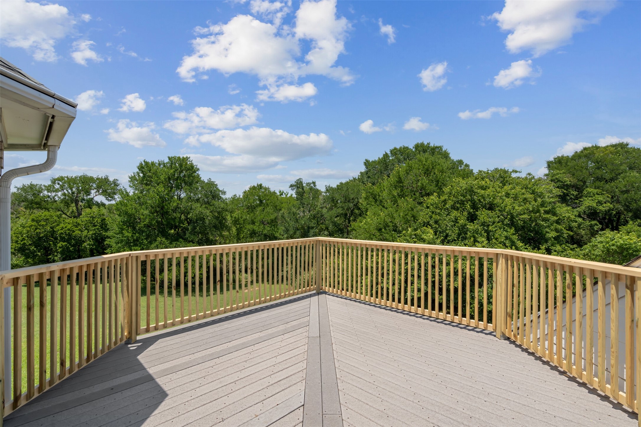 202 Cedar Drive , Grand Prairie, TX, 75052 | 20630702 | Realty Texas LLC