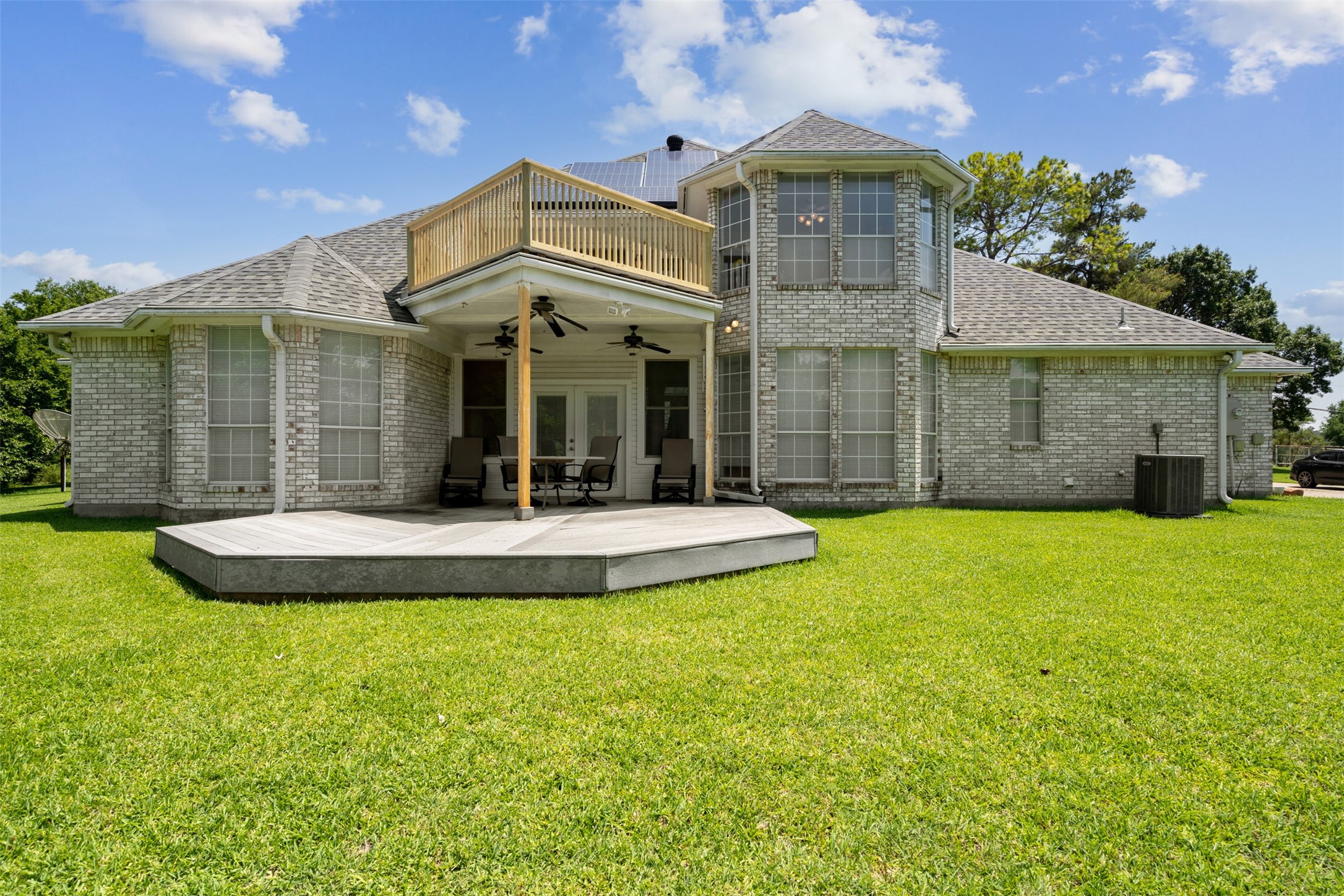 202 Cedar Drive , Grand Prairie, TX, 75052 | 20630702 | Realty Texas LLC