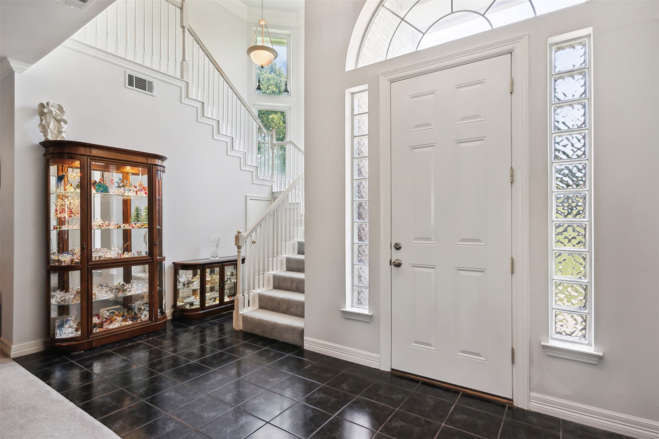 202 Cedar Drive , Grand Prairie, TX, 75052 | 20630702 | Realty Texas LLC