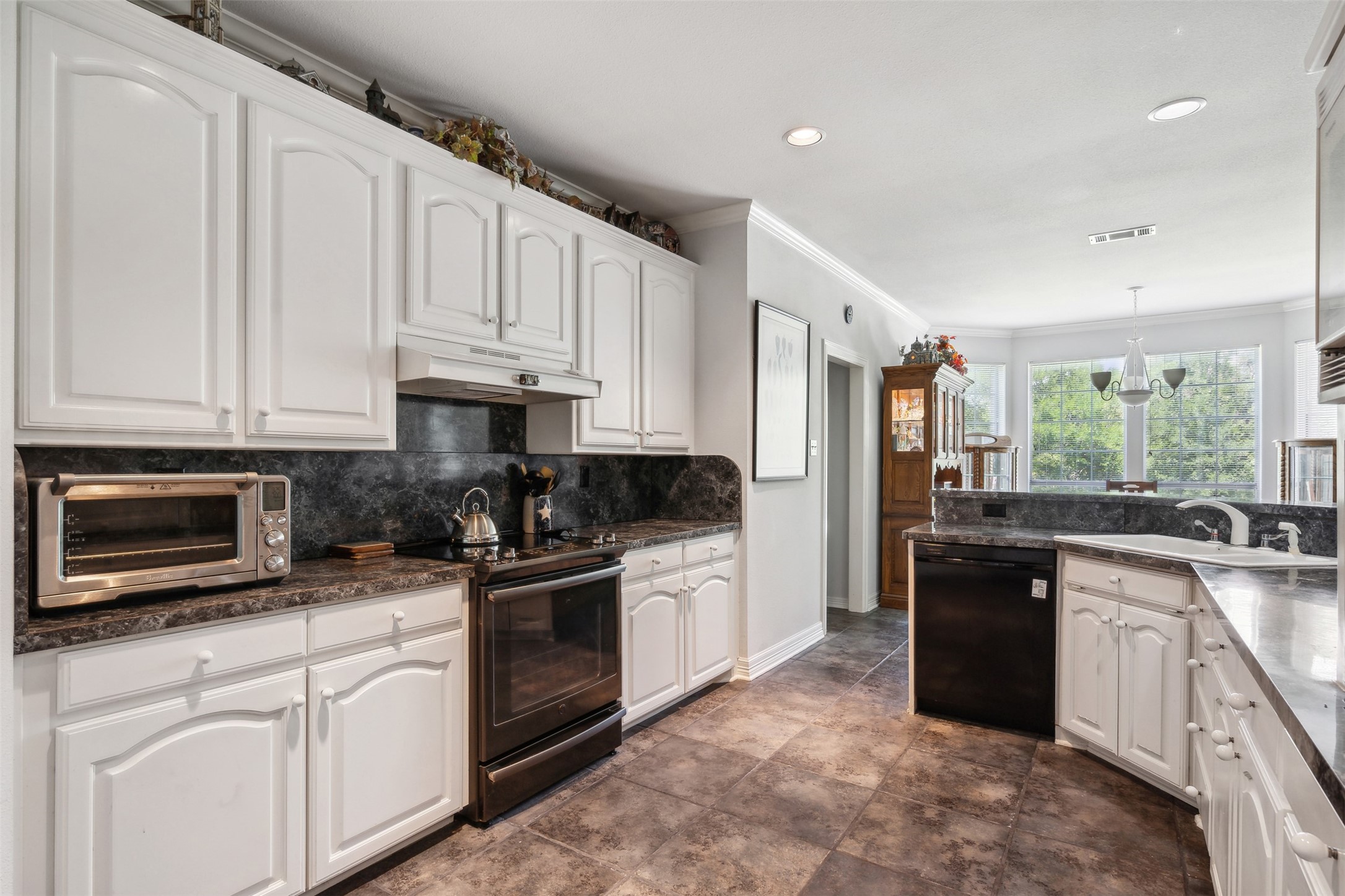 202 Cedar Drive , Grand Prairie, TX, 75052 | 20630702 | Realty Texas LLC