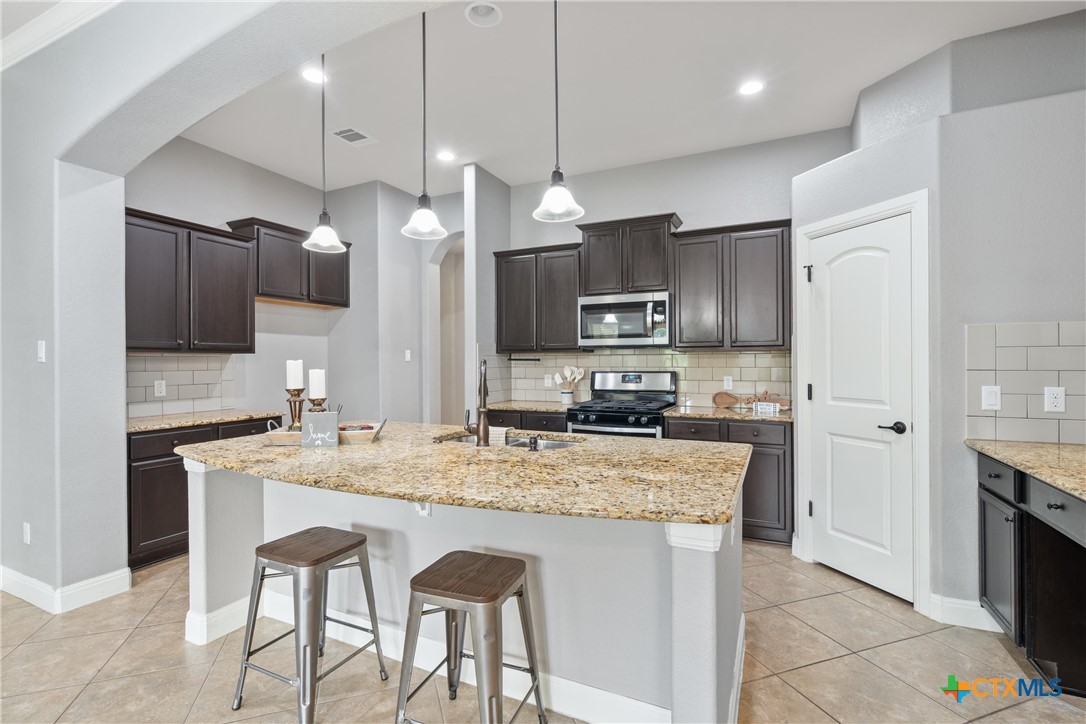 208 Lismore Street , Hutto, TX, 78634 | 545949 | Realty Texas LLC