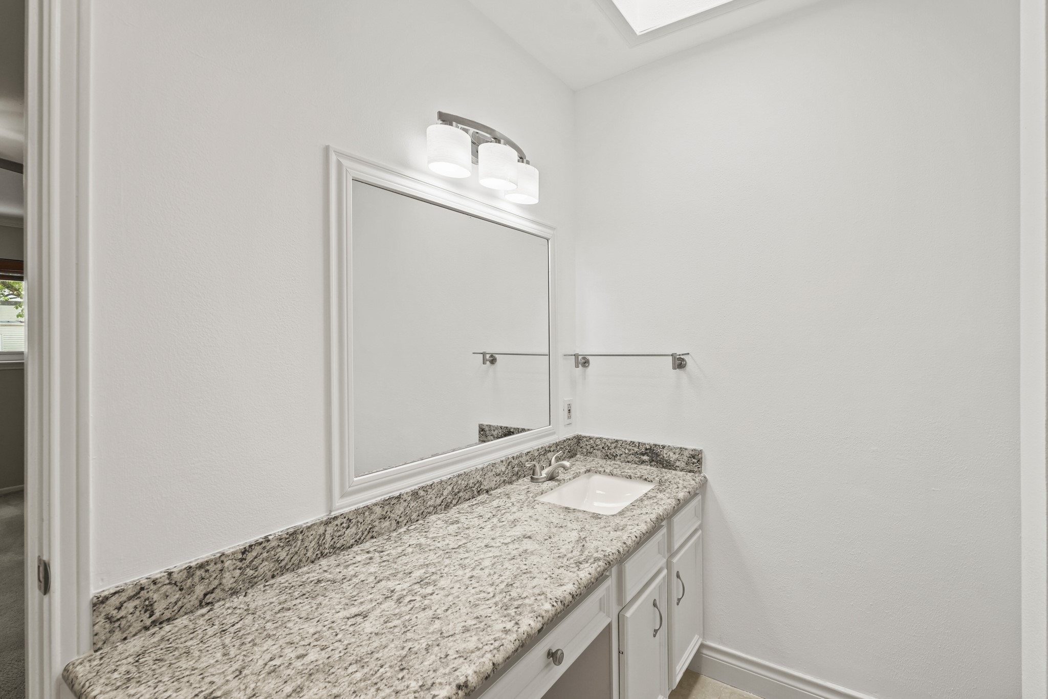 13044 Trail Hollow Drive , Houston, TX, 77079 | 37233902 | Realty Texas LLC