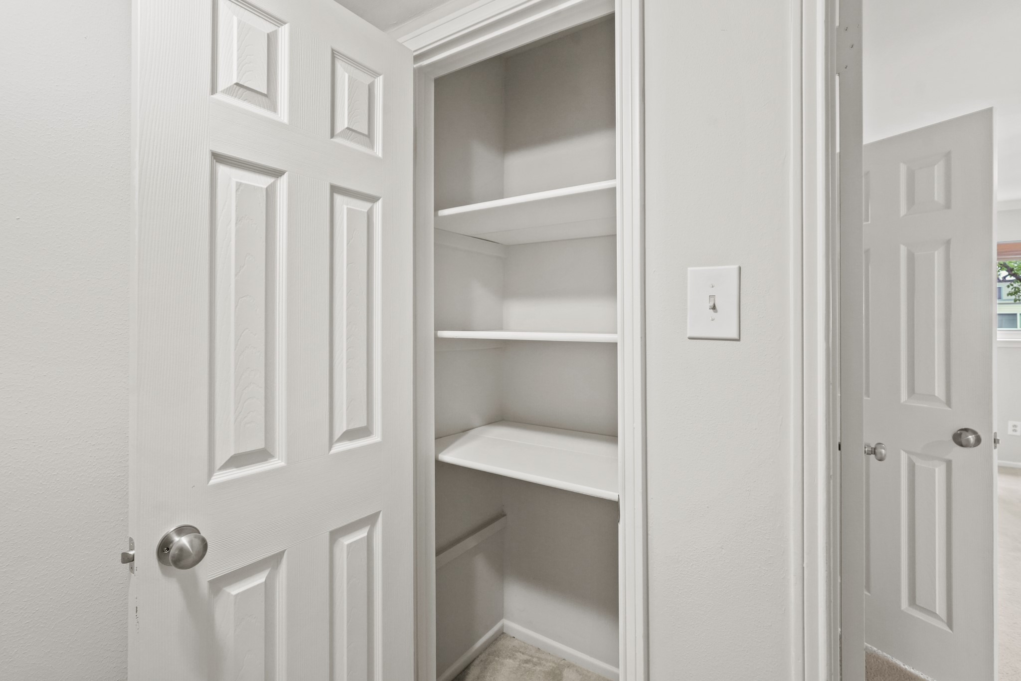 13044 Trail Hollow Drive , Houston, TX, 77079 | 37233902 | Realty Texas LLC