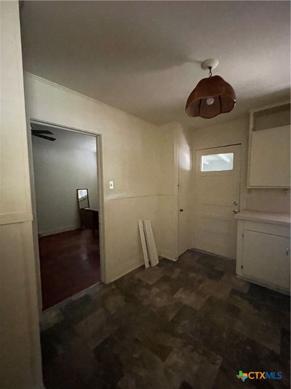 404 Sheehan Street , Yoakum, TX, 77995 | 545719 | Realty Texas LLC