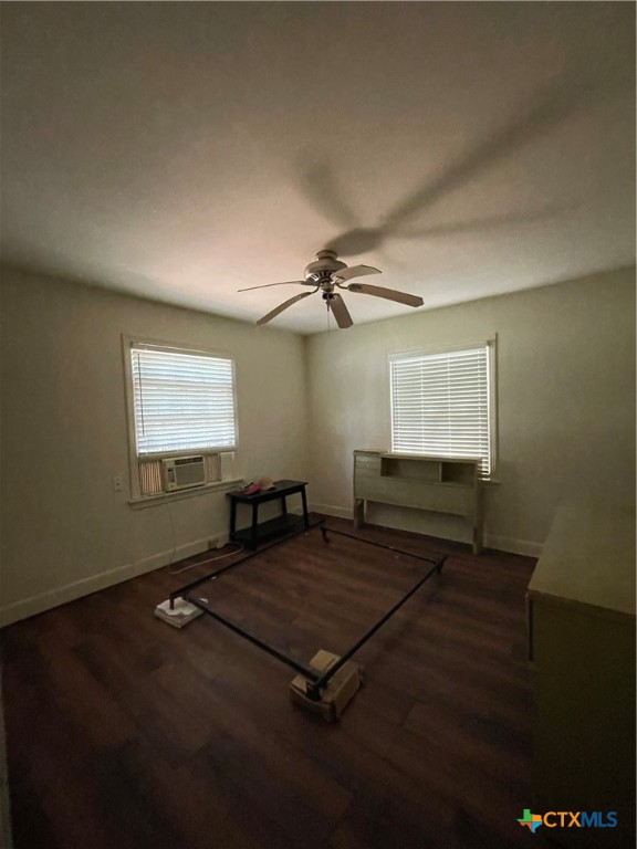 404 Sheehan Street , Yoakum, TX, 77995 | 545719 | Realty Texas LLC