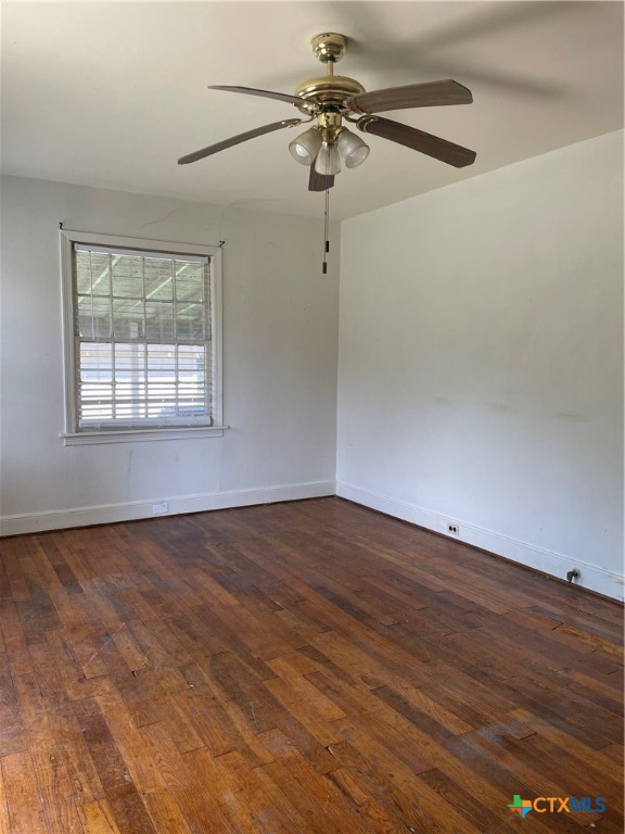 404 Sheehan Street , Yoakum, TX, 77995 | 545719 | Realty Texas LLC