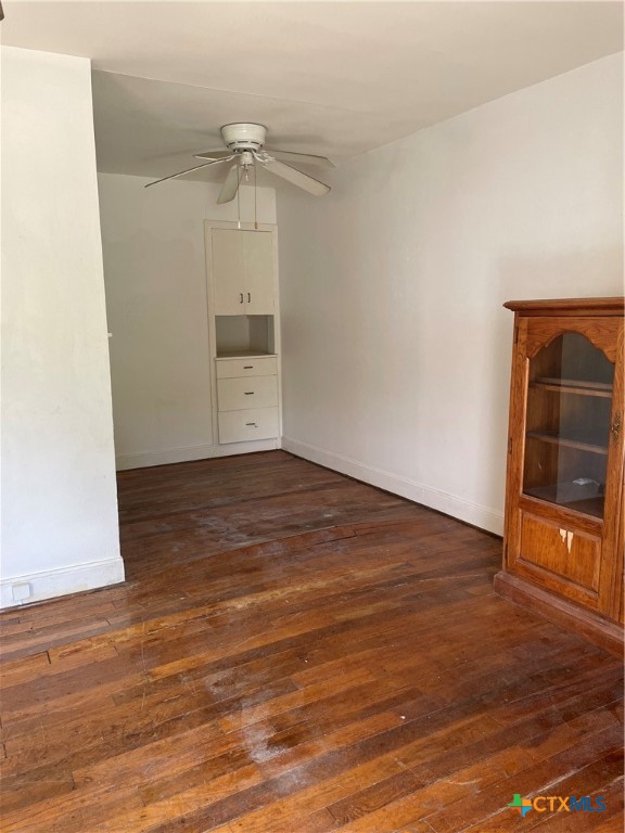 404 Sheehan Street , Yoakum, TX, 77995 | 545719 | Realty Texas LLC