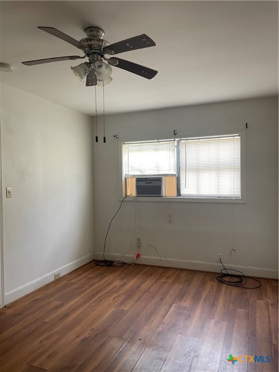 404 Sheehan Street , Yoakum, TX, 77995 | 545719 | Realty Texas LLC