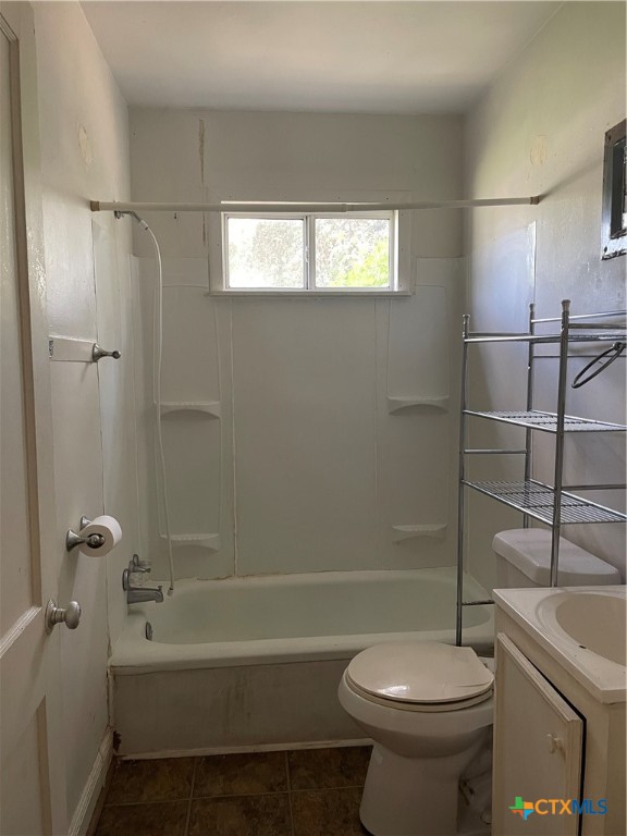 404 Sheehan Street , Yoakum, TX, 77995 | 545719 | Realty Texas LLC