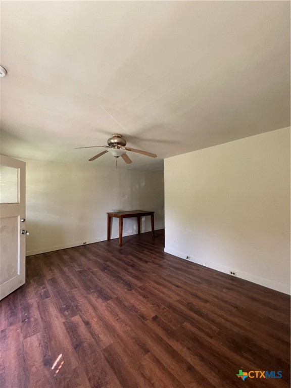 404 Sheehan Street , Yoakum, TX, 77995 | 545719 | Realty Texas LLC