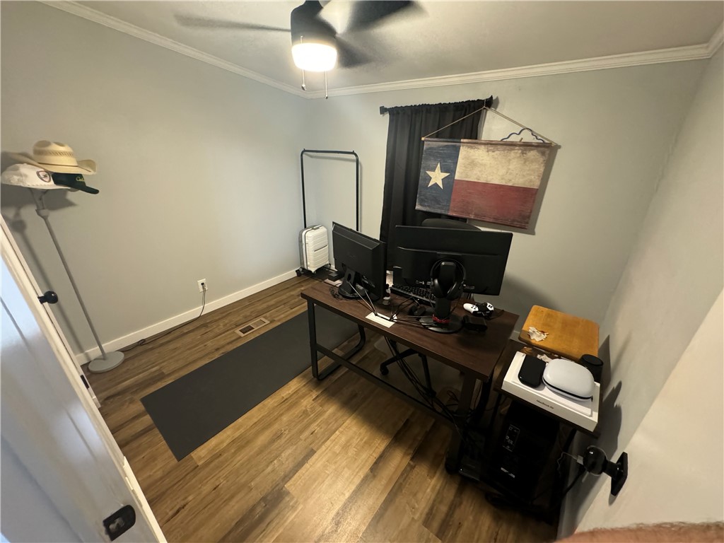 408 Lyndon Drive , Woodway, TX, 76712 | 223361 | Realty Texas LLC