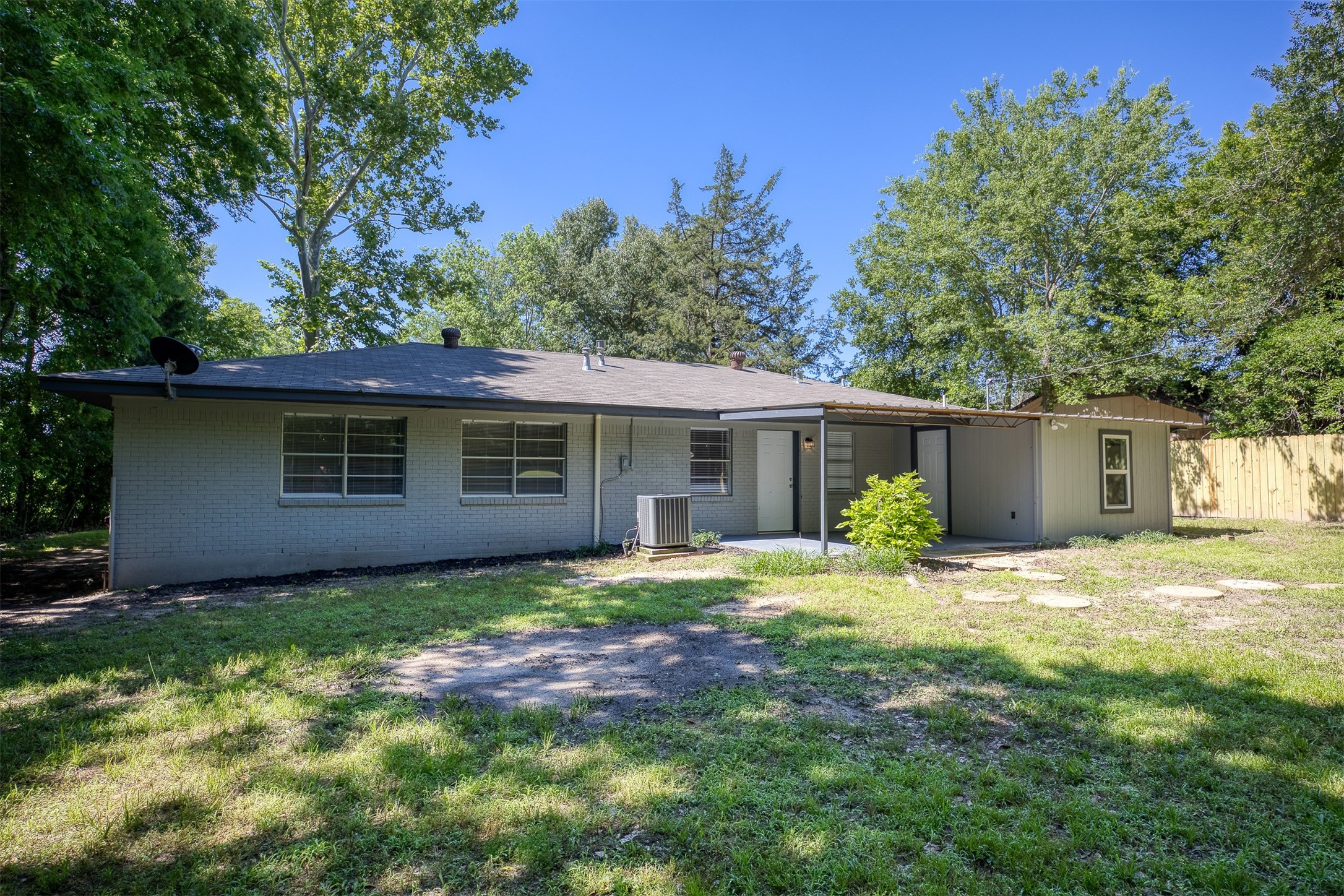 507 Guiceland Drive , Grapeland, TX, 75844 | 21131390 | Realty Texas LLC