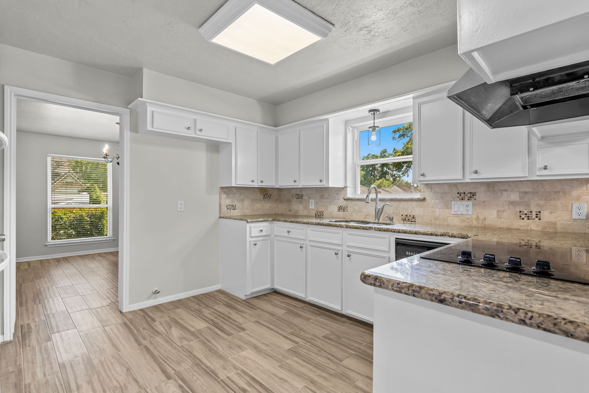 27201 Paula Lane , Conroe, TX, 77385 | 67827293 | Realty Texas LLC