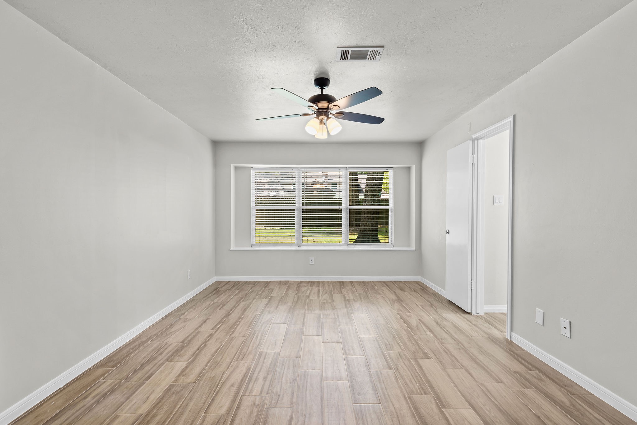 27201 Paula Lane , Conroe, TX, 77385 | 67827293 | Realty Texas LLC