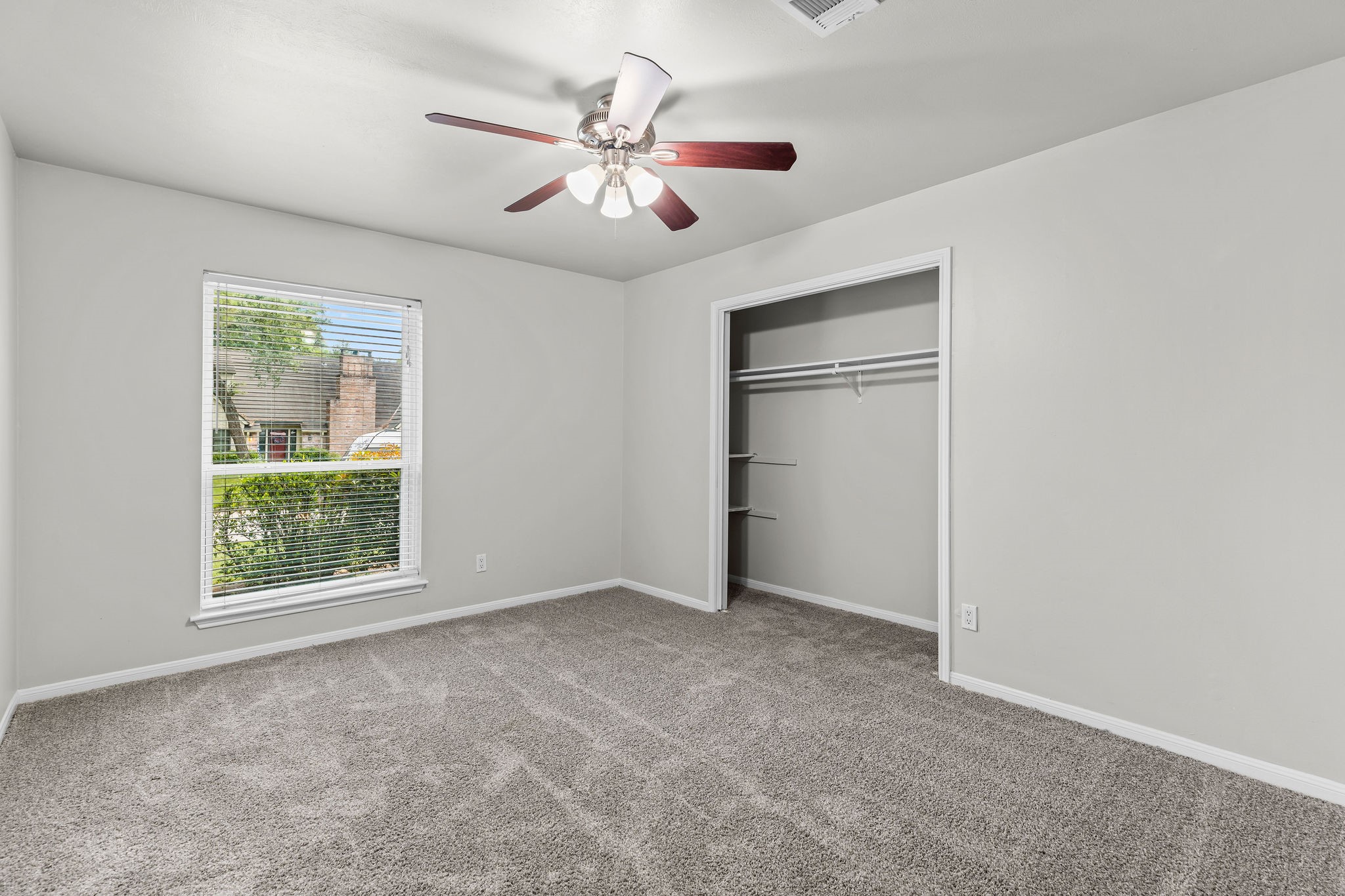 27201 Paula Lane , Conroe, TX, 77385 | 67827293 | Realty Texas LLC
