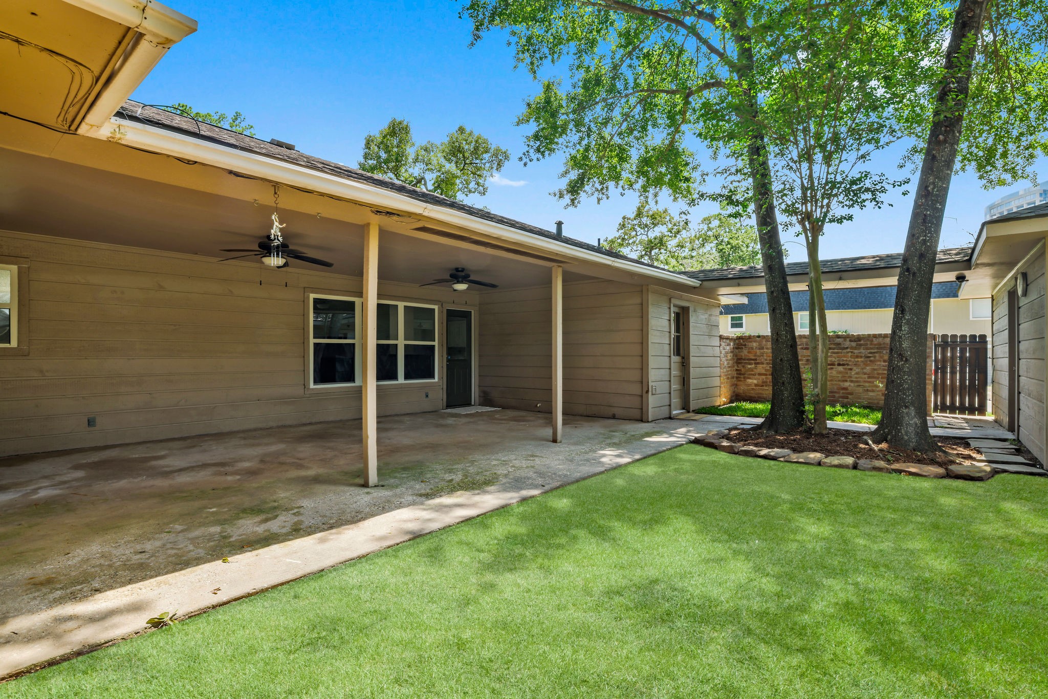 27201 Paula Lane , Conroe, TX, 77385 | 67827293 | Realty Texas LLC