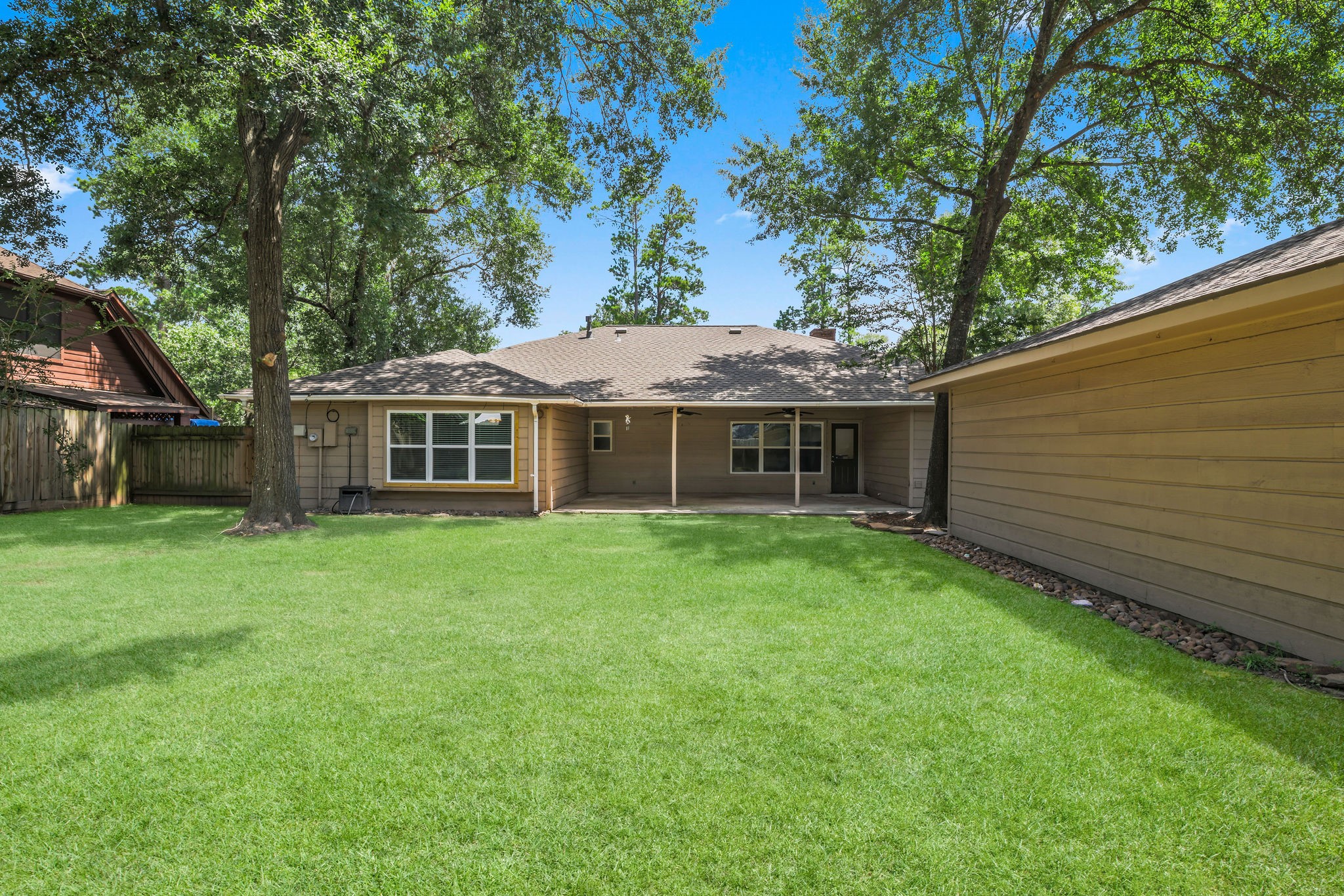 27201 Paula Lane , Conroe, TX, 77385 | 67827293 | Realty Texas LLC