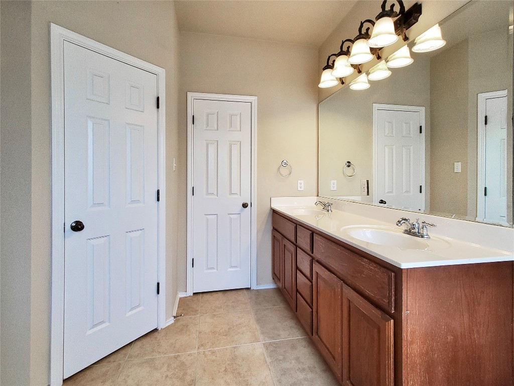 12 White Magnolia Circle 