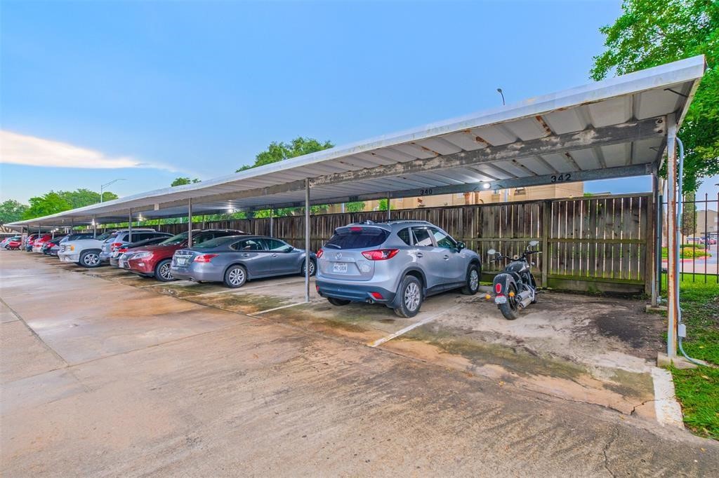 9809 Richmond Avenue C9 , Houston, TX, 77042 | 15928241 | Realty Texas LLC