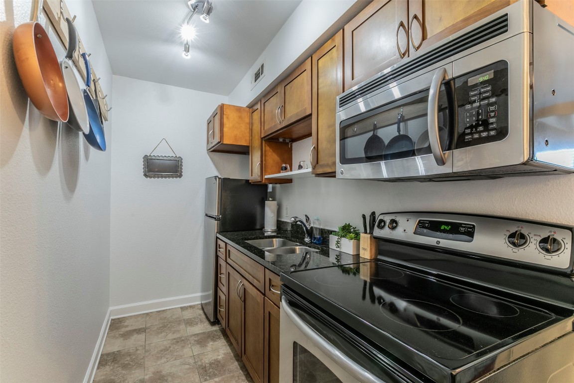 2020 S Congress Avenue 1312 , Austin, TX, 78704 | 6234607 | Realty Texas LLC