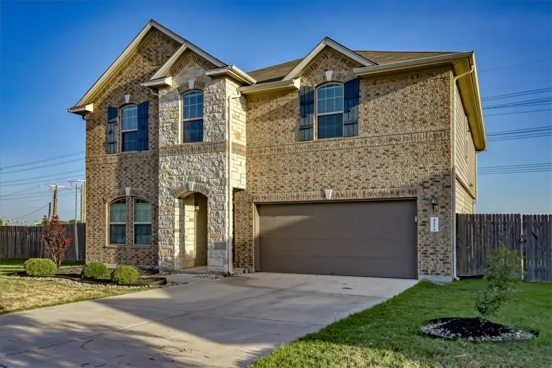 421 Wimberley Street 