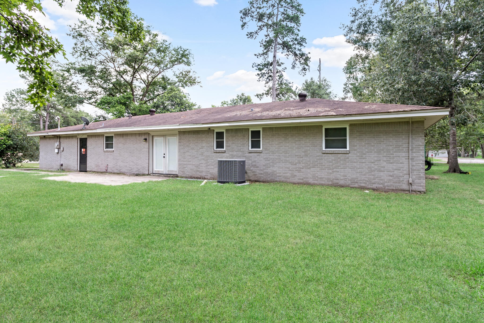 1115 Old Beaumont Road , Sour Lake, TX, 77659 | 32949040 | Realty Texas LLC