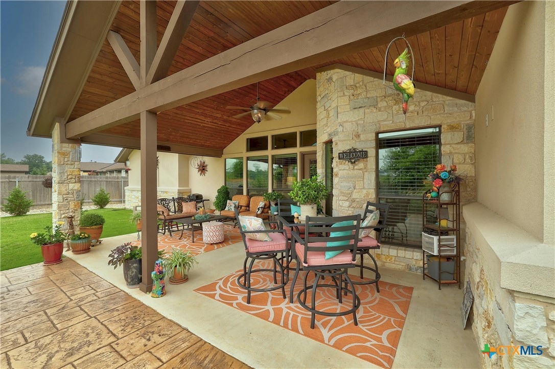 1056 Parkview Drive Way 