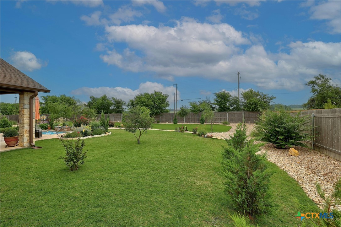 1056 Parkview Drive Way 