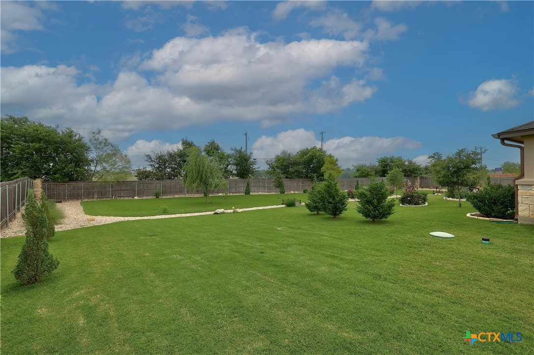 1056 Parkview Drive Way 