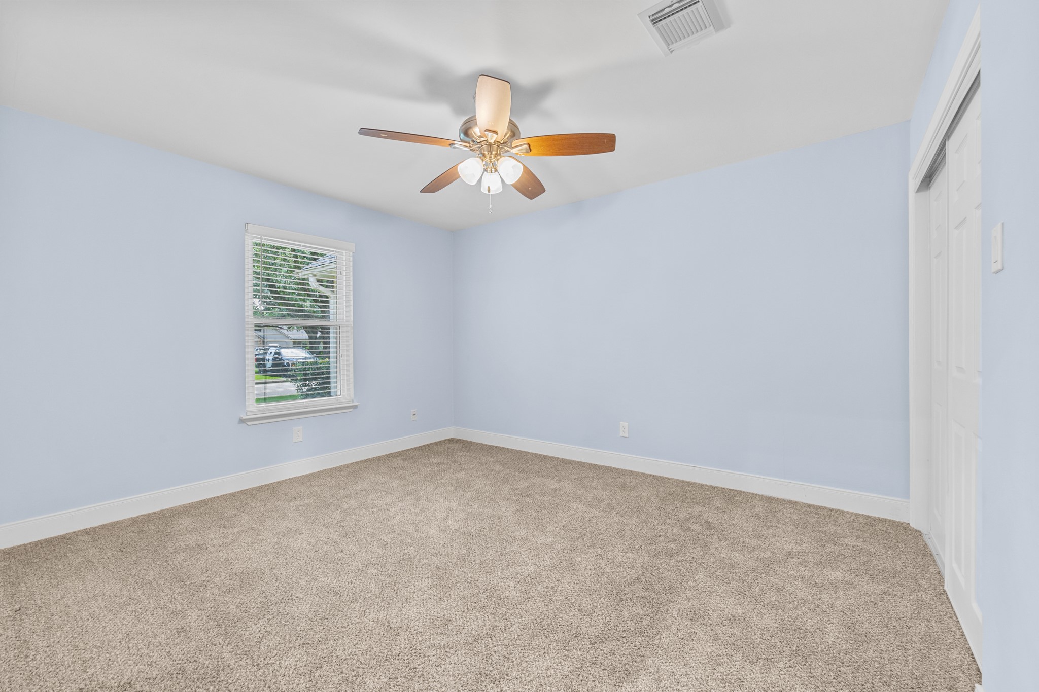 678 W Country Grove Circle , Pearland, TX, 77584 | 15306967 | Realty Texas LLC