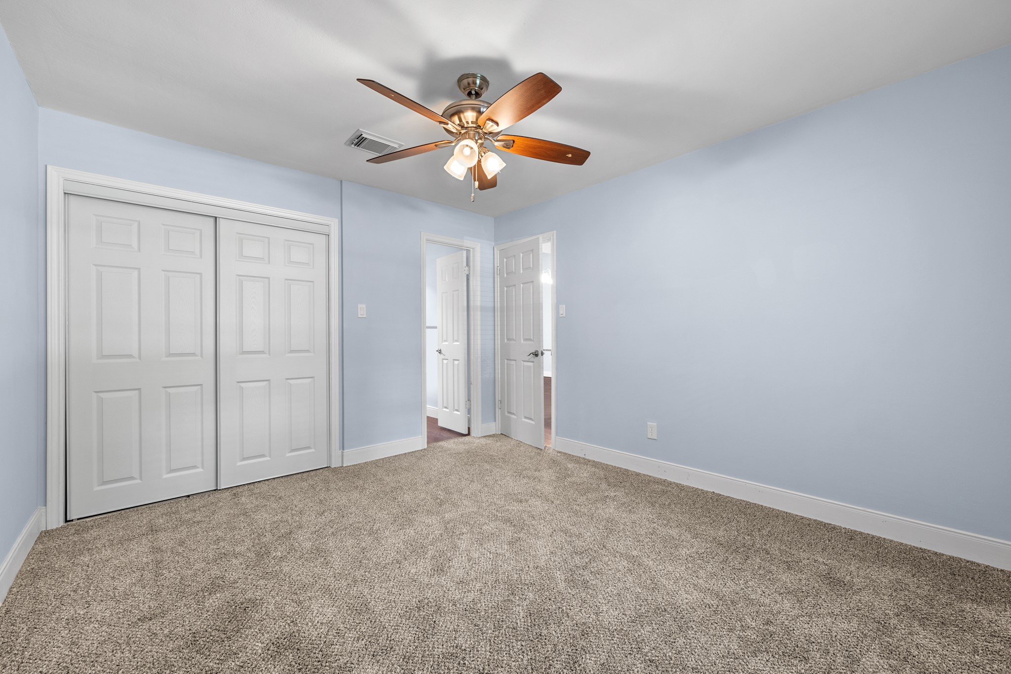 678 W Country Grove Circle , Pearland, TX, 77584 | 15306967 | Realty Texas LLC