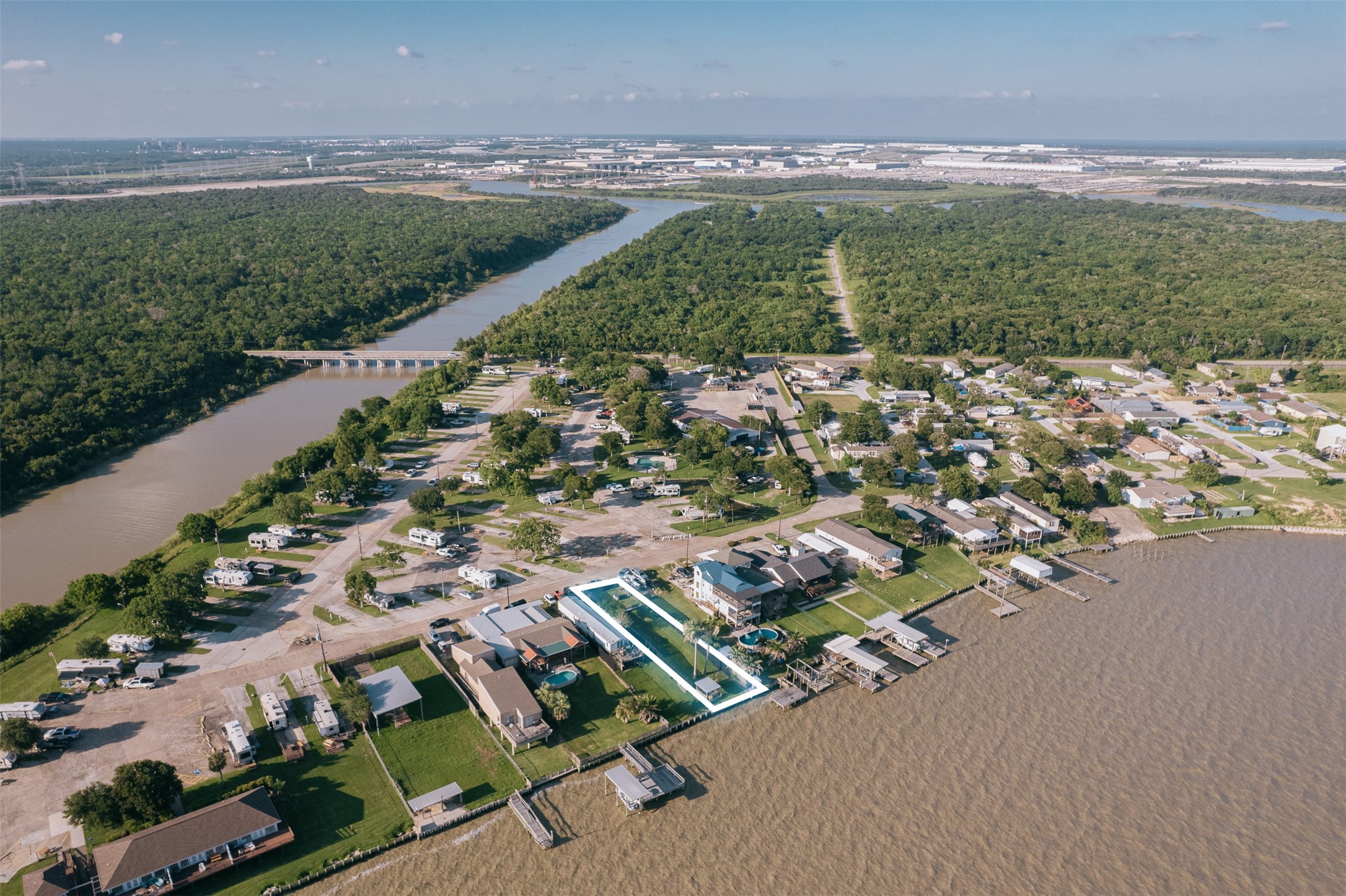 2338 Bay Oaks Harbor Drive , Baytown, TX, 77523 | 70850814 | Realty Texas LLC