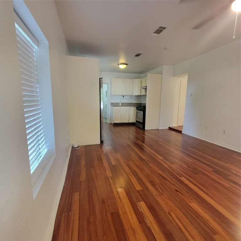 1166 Ridgeway Drive , Austin, TX, 78702 | 6768281 | Realty Texas LLC