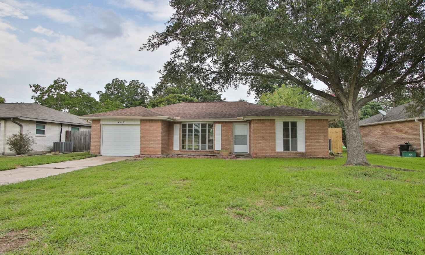 407 Bellmar Lane , Friendswood, TX, 77546 | 76538601 | Realty Texas LLC