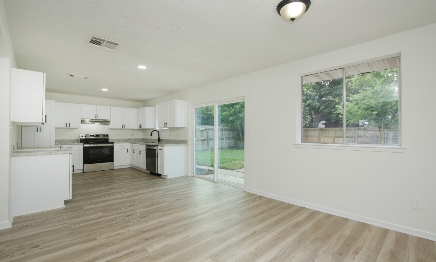 407 Bellmar Lane , Friendswood, TX, 77546 | 76538601 | Realty Texas LLC
