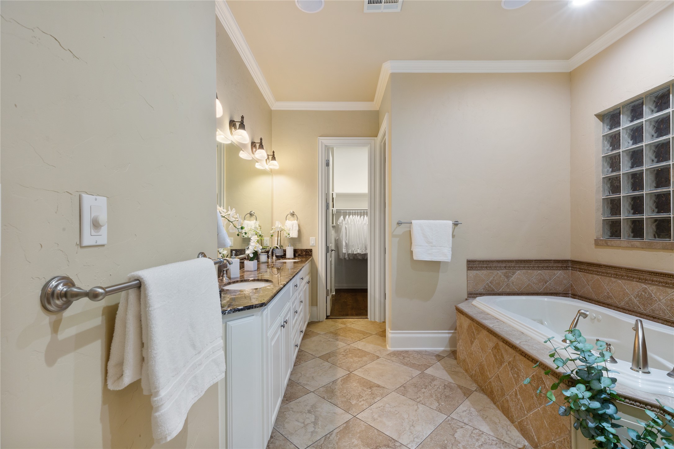 14028 Falls Creek Court , Dallas, TX, 75254 | 20646376 | Realty Texas LLC