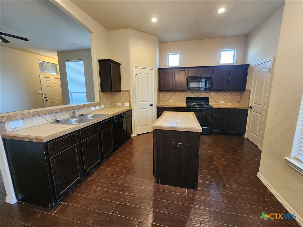 529 Creekside Circle , New Braunfels, TX, 78130 | 547711 | Realty Texas LLC