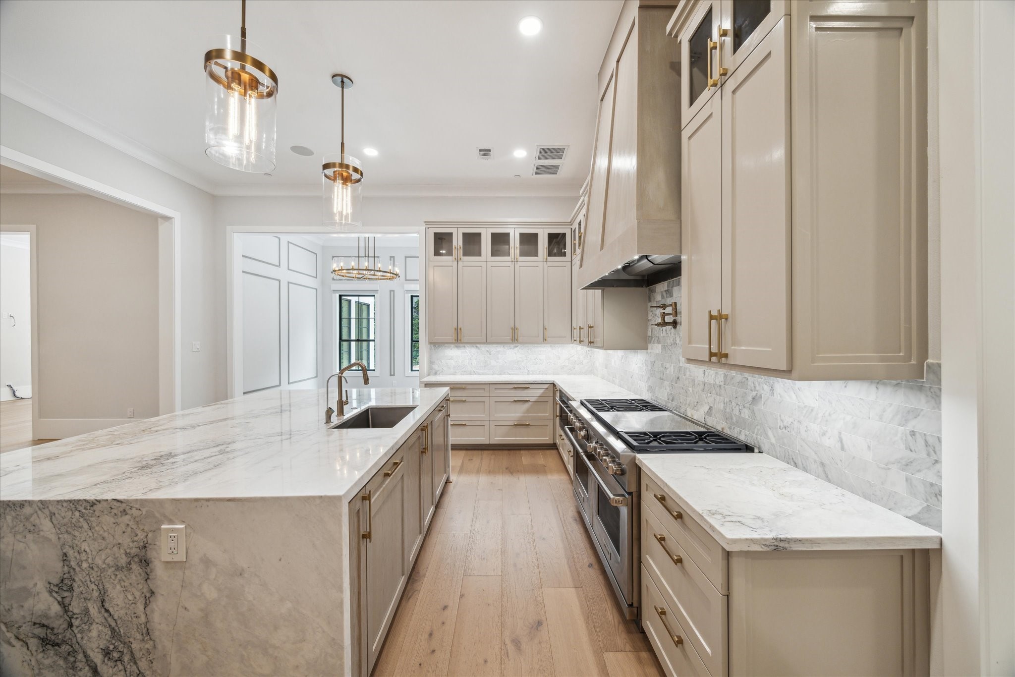 346 Hunters Trail Street , Hunters Creek Village, TX, 77024 | 70588255 | Realty Texas LLC